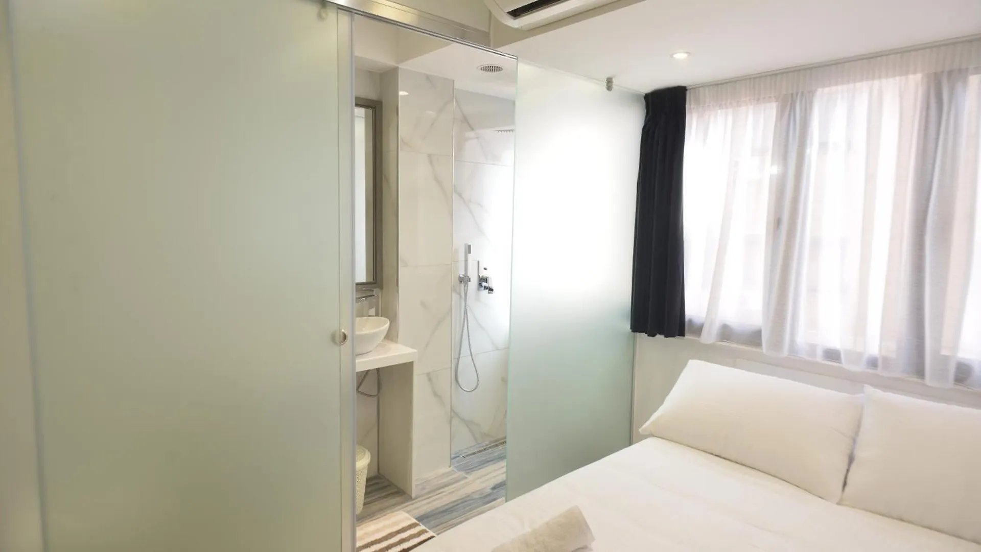 Tirana Accomodation Premium 0*,